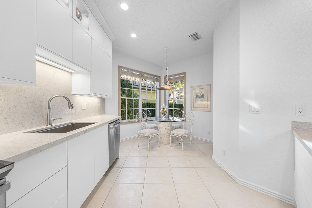 En Venta: $1,329,000 (3 camas, 2 baños, 2492 Pies cuadrados)