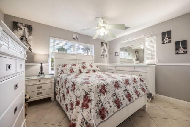 For Sale: $350,000 (3 beds, 2 baths, 1400 Square Feet)