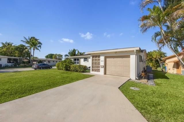 For Sale: $350,000 (3 beds, 2 baths, 1400 Square Feet)