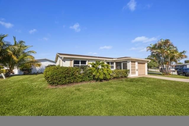 For Sale: $350,000 (3 beds, 2 baths, 1400 Square Feet)