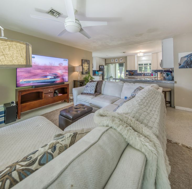 В аренду: $3,500 (2 спален, 1 ванн, 950 Квадратных фут)