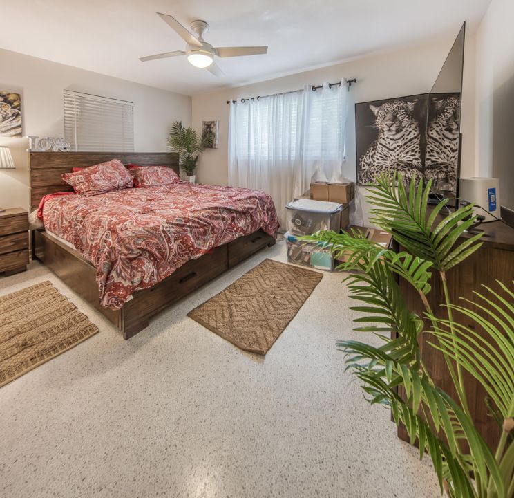 В аренду: $3,500 (2 спален, 1 ванн, 950 Квадратных фут)