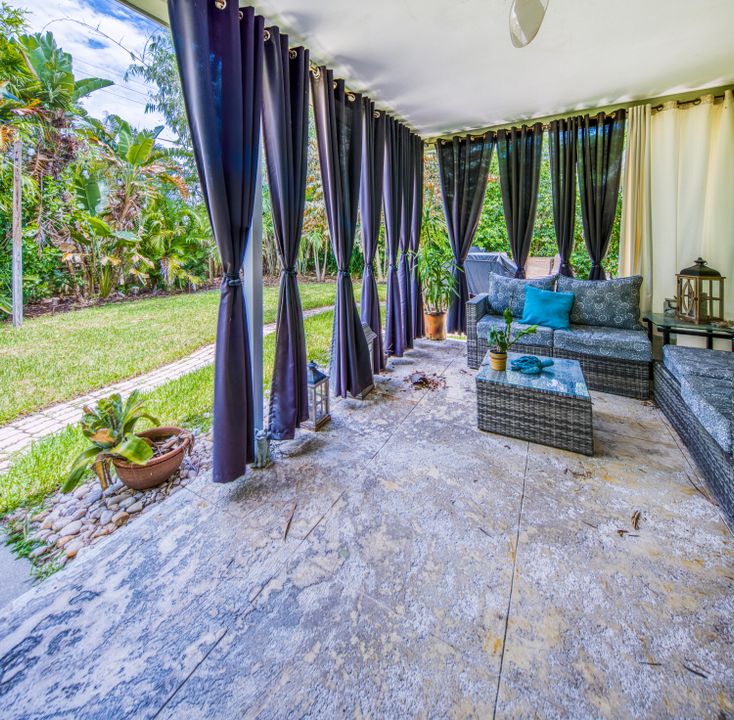 В аренду: $3,500 (2 спален, 1 ванн, 950 Квадратных фут)