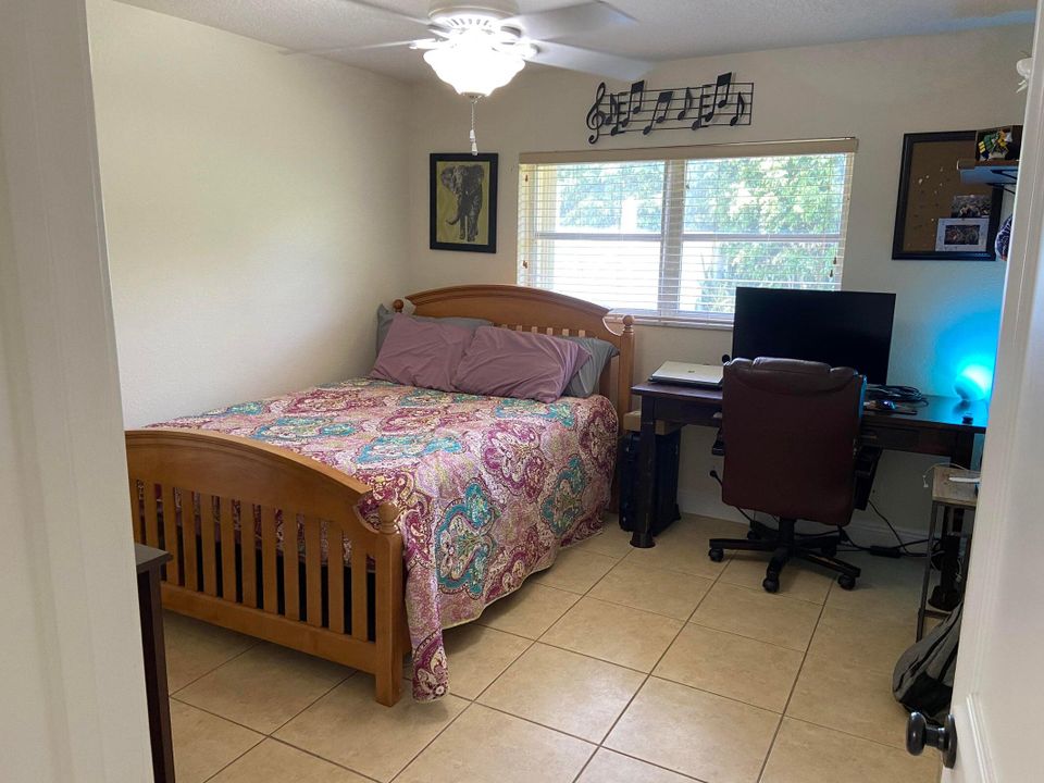 For Rent: $2,850 (2 beds, 2 baths, 1100 Square Feet)