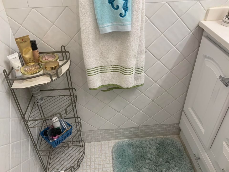 На продажу: $89,900 (1 спален, 1 ванн, 720 Квадратных фут)