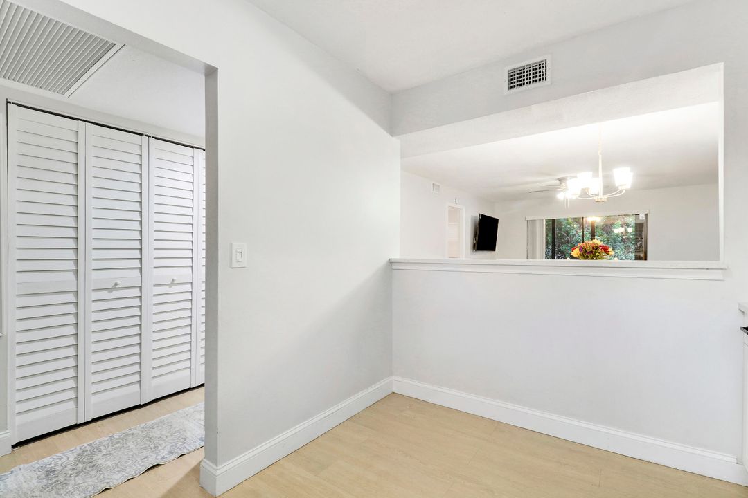 For Sale: $259,000 (3 beds, 3 baths, 1360 Square Feet)