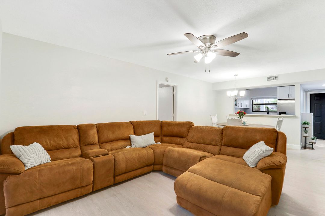 For Sale: $259,000 (3 beds, 3 baths, 1360 Square Feet)