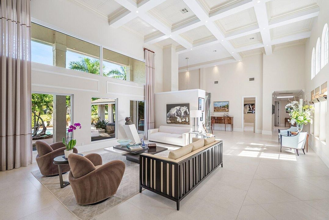 For Sale: $3,650,000 (5 beds, 4 baths, 5368 Square Feet)