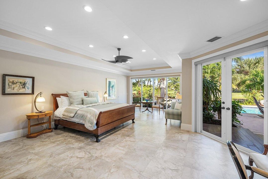 For Sale: $3,650,000 (5 beds, 4 baths, 5368 Square Feet)