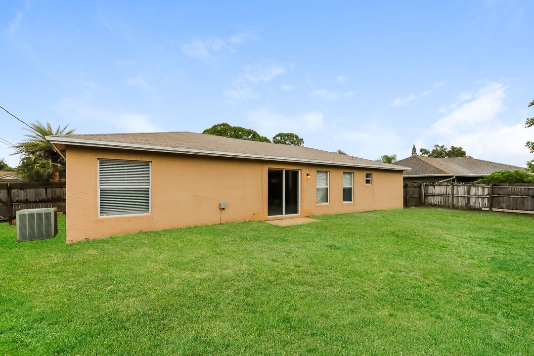 出租: $2,310 (3 贝兹, 2 浴室, 1582 平方英尺)