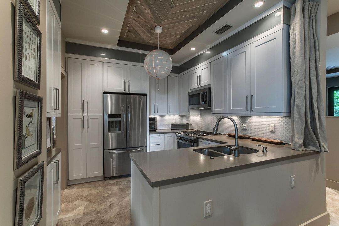 For Sale: $1,300,000 (3 beds, 2 baths, 1810 Square Feet)