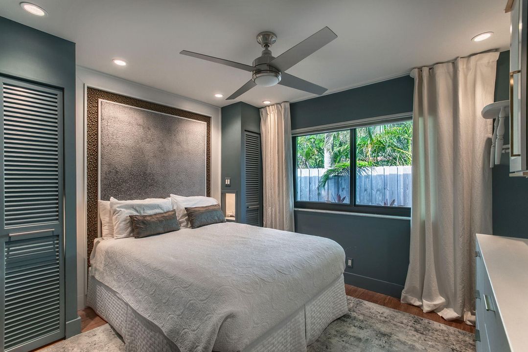 For Sale: $1,300,000 (3 beds, 2 baths, 1810 Square Feet)