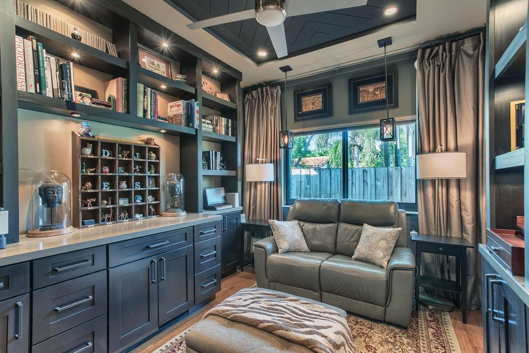 For Sale: $1,300,000 (3 beds, 2 baths, 1810 Square Feet)