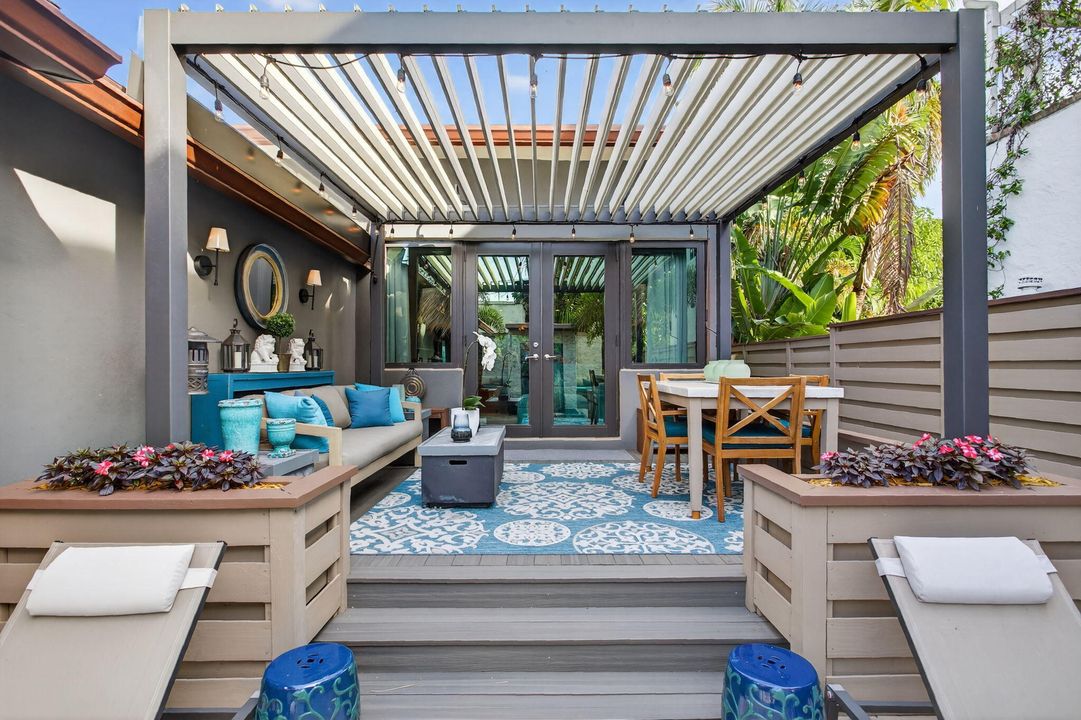 For Sale: $1,300,000 (3 beds, 2 baths, 1810 Square Feet)