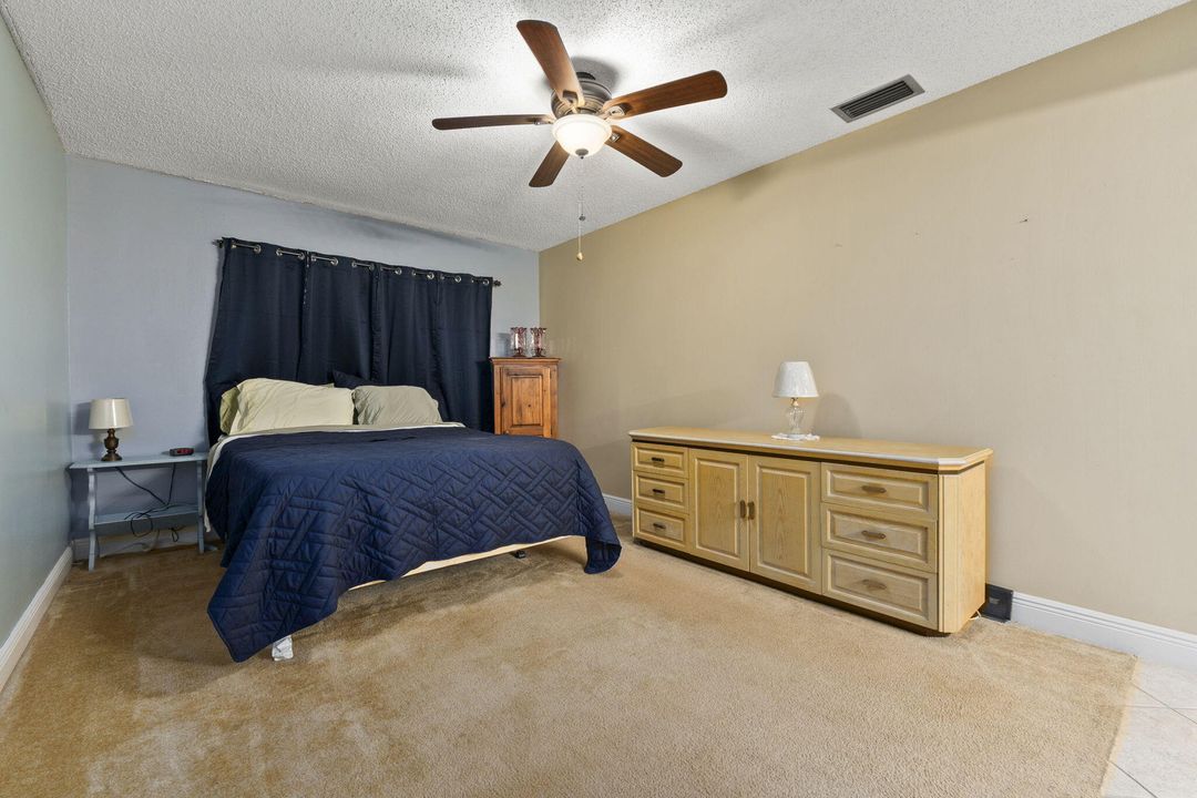 На продажу: $119,000 (2 спален, 2 ванн, 1120 Квадратных фут)