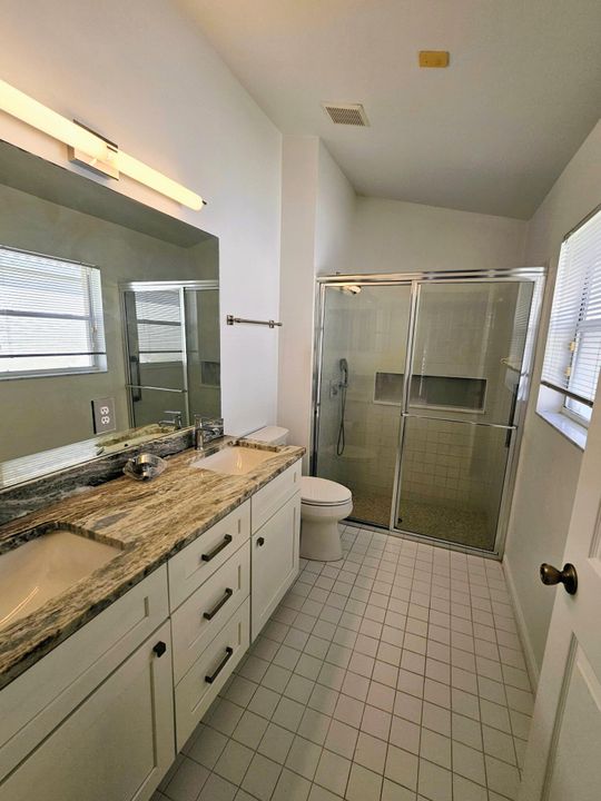 出租: $3,700 (3 贝兹, 2 浴室, 1471 平方英尺)