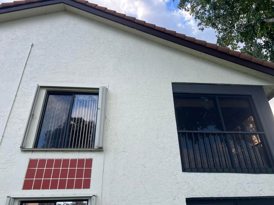 На продажу: $195,000 (3 спален, 2 ванн, 1385 Квадратных фут)