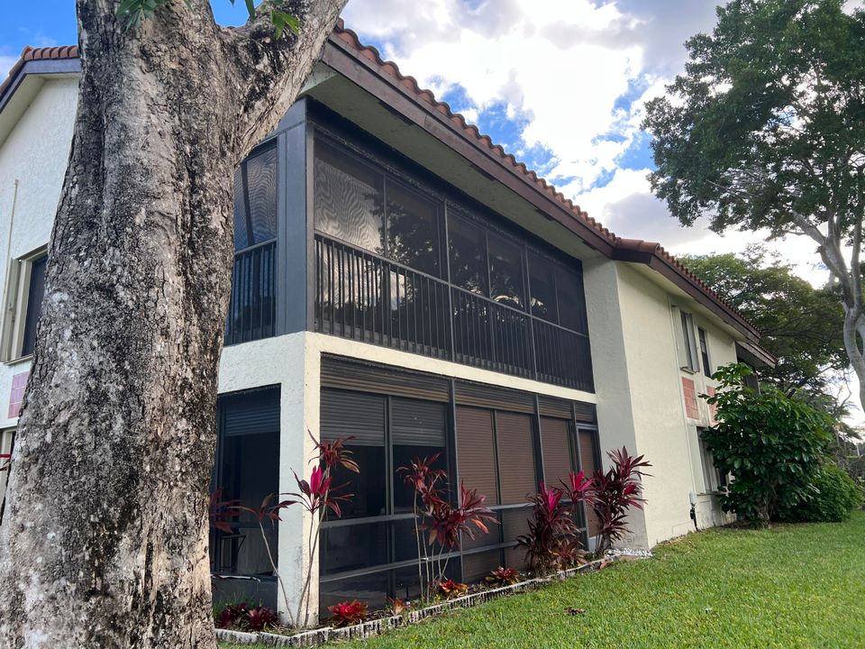 На продажу: $195,000 (3 спален, 2 ванн, 1385 Квадратных фут)