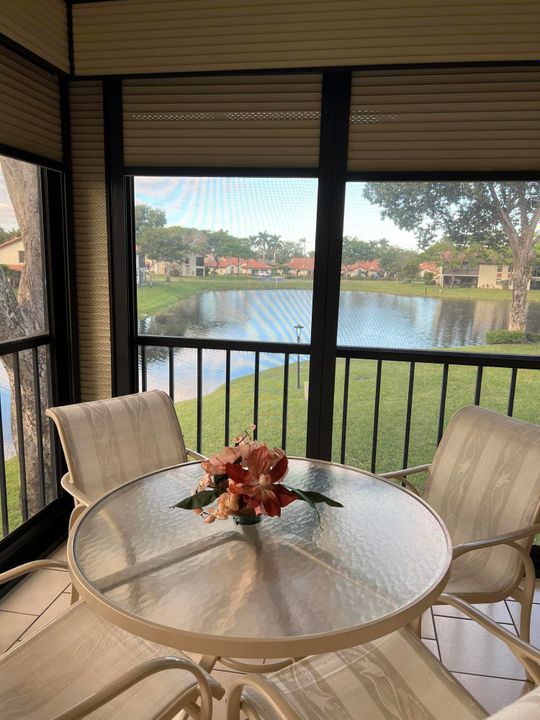 На продажу: $195,000 (3 спален, 2 ванн, 1385 Квадратных фут)