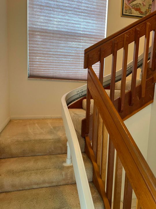 На продажу: $195,000 (3 спален, 2 ванн, 1385 Квадратных фут)