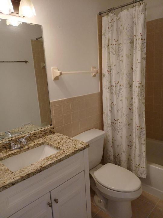 出租: $2,500 (2 贝兹, 2 浴室, 936 平方英尺)