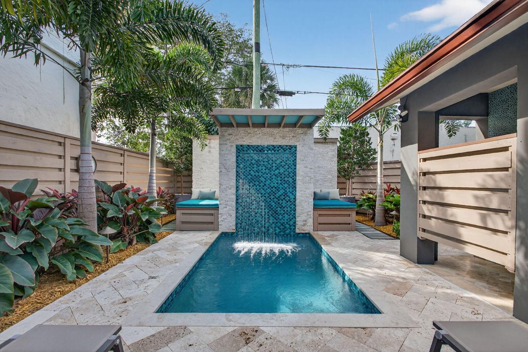 For Sale: $1,300,000 (3 beds, 2 baths, 1810 Square Feet)