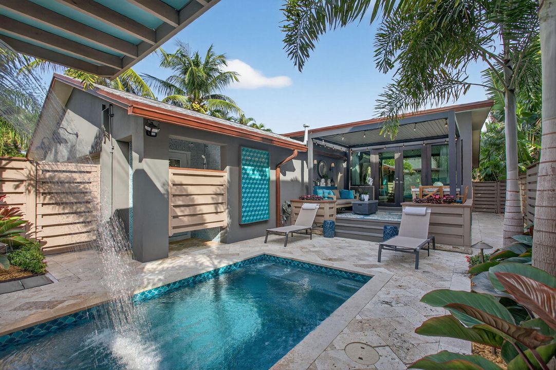 For Sale: $1,300,000 (3 beds, 2 baths, 1810 Square Feet)