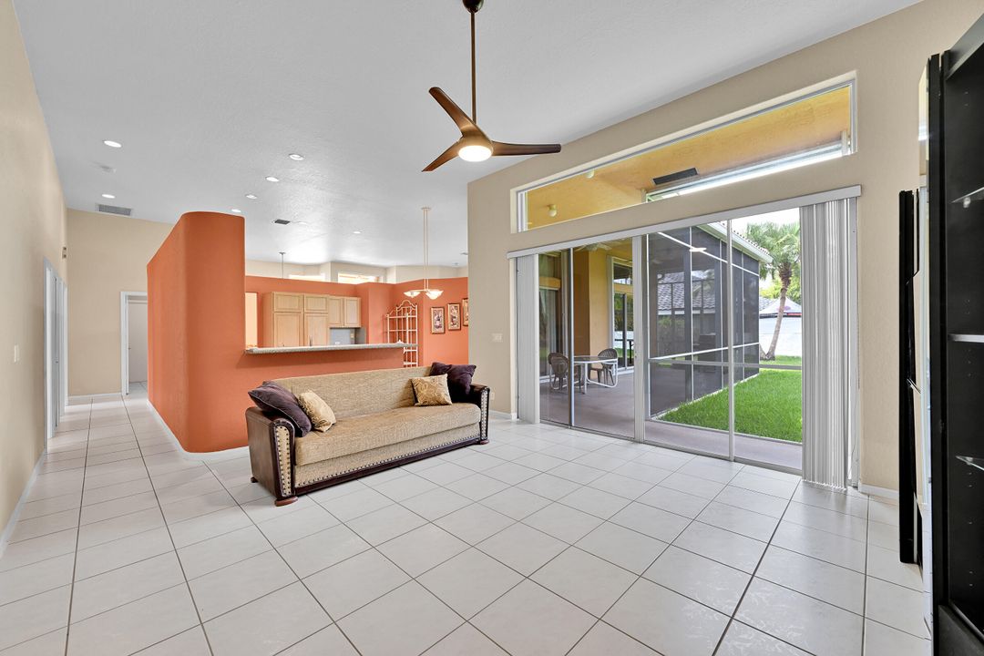 待售: $885,000 (5 贝兹, 3 浴室, 2772 平方英尺)