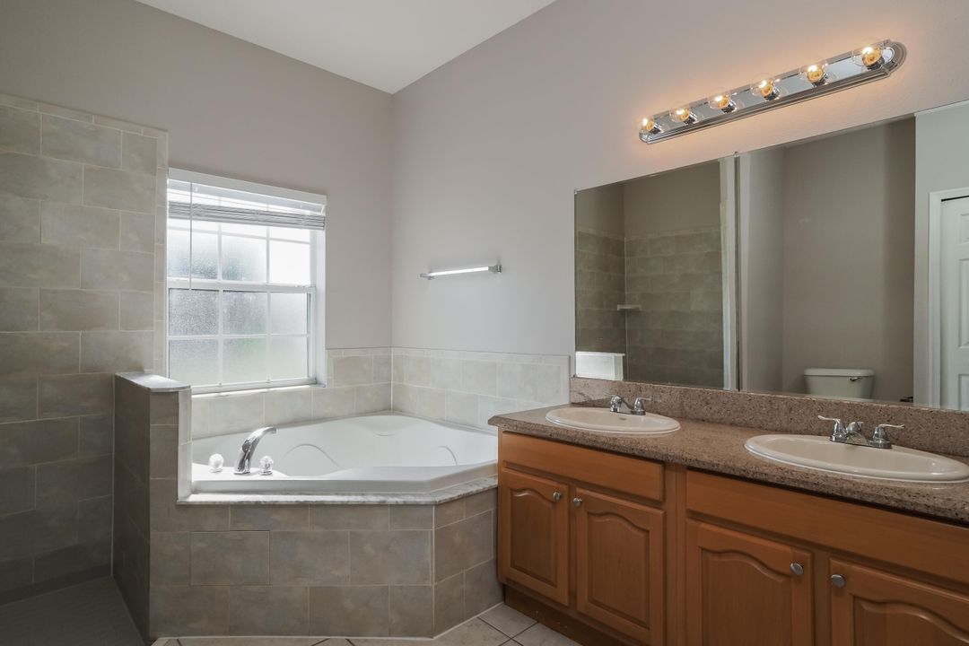 En Renta: $2,980 (3 camas, 2 baños, 1884 Pies cuadrados)