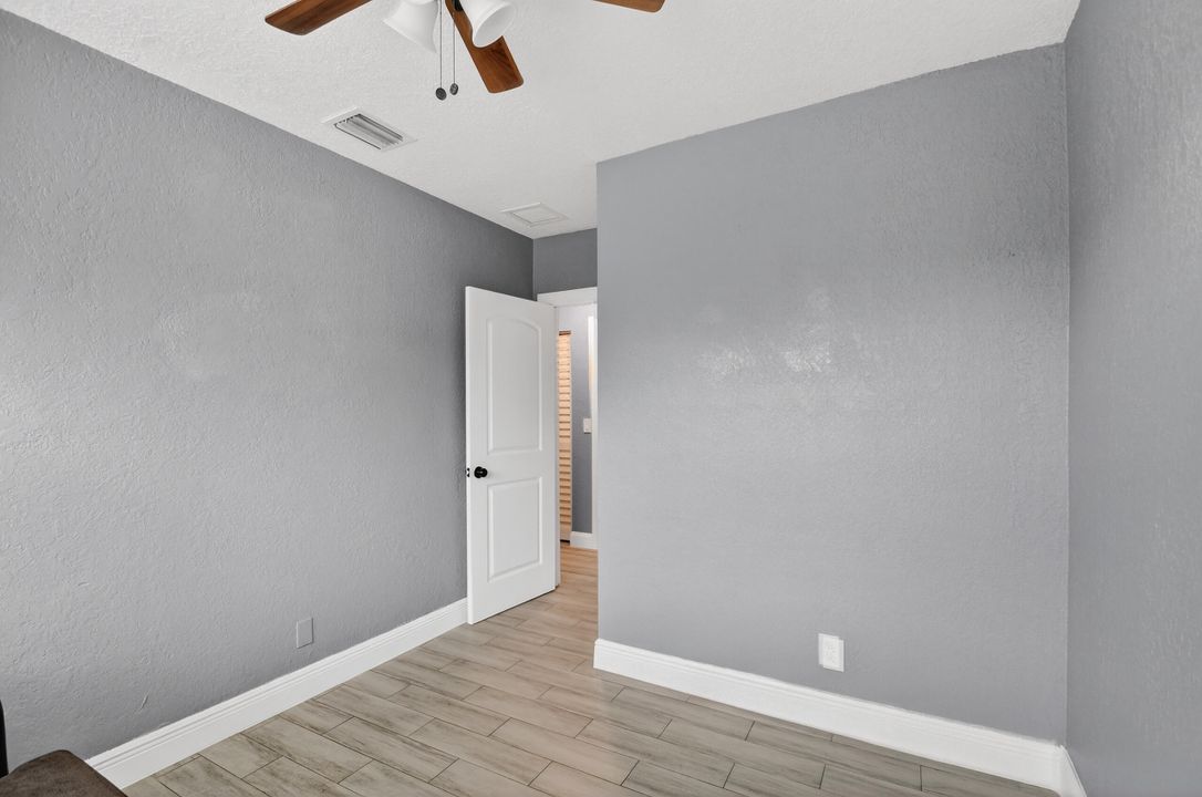 Active With Contract: $358,888 (3 beds, 1 baths, 1266 Square Feet)