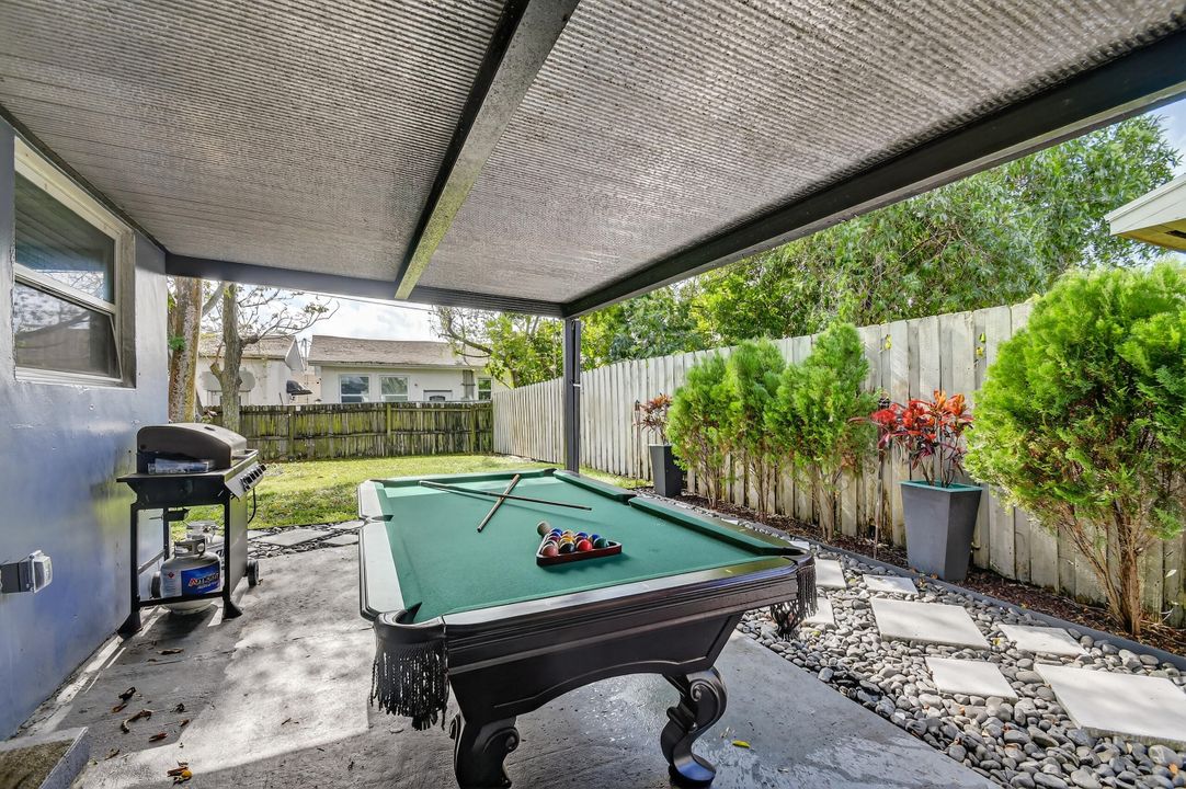 Active With Contract: $358,888 (3 beds, 1 baths, 1266 Square Feet)