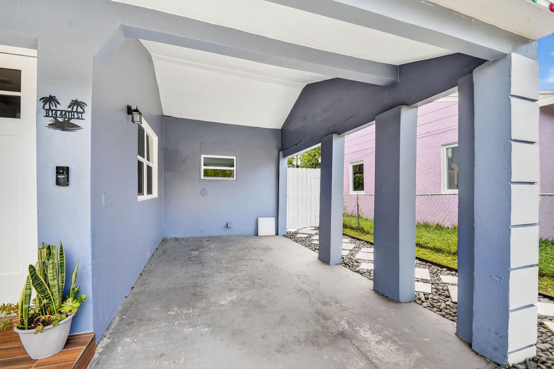 Active With Contract: $358,888 (3 beds, 1 baths, 1266 Square Feet)