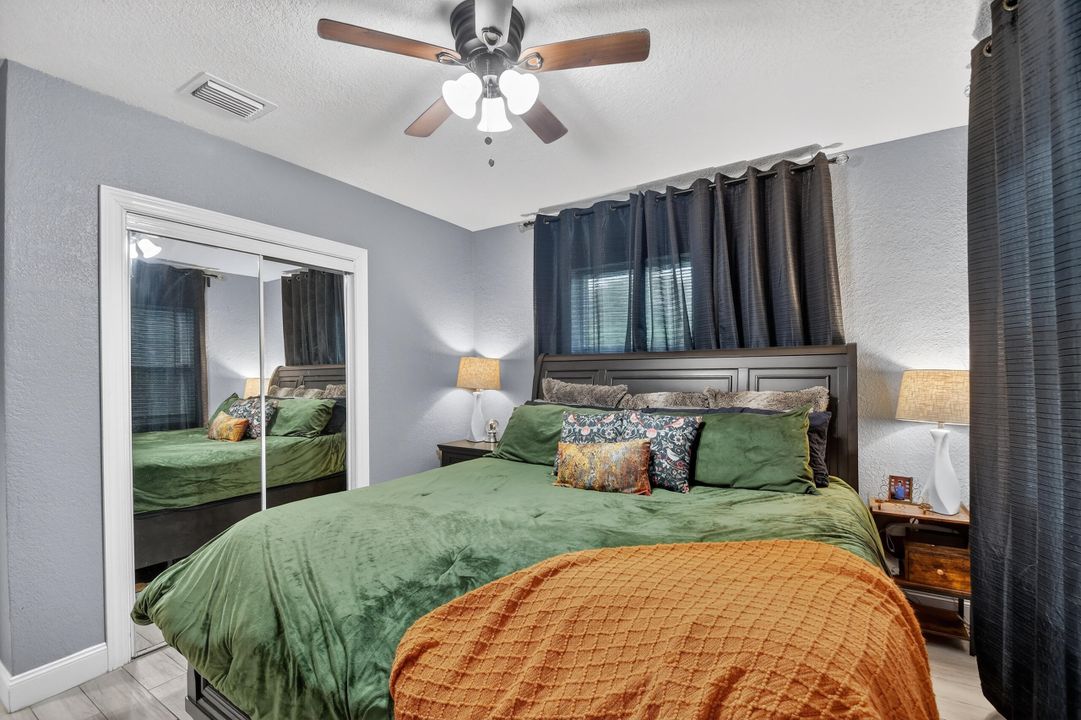 Active With Contract: $358,888 (3 beds, 1 baths, 1266 Square Feet)