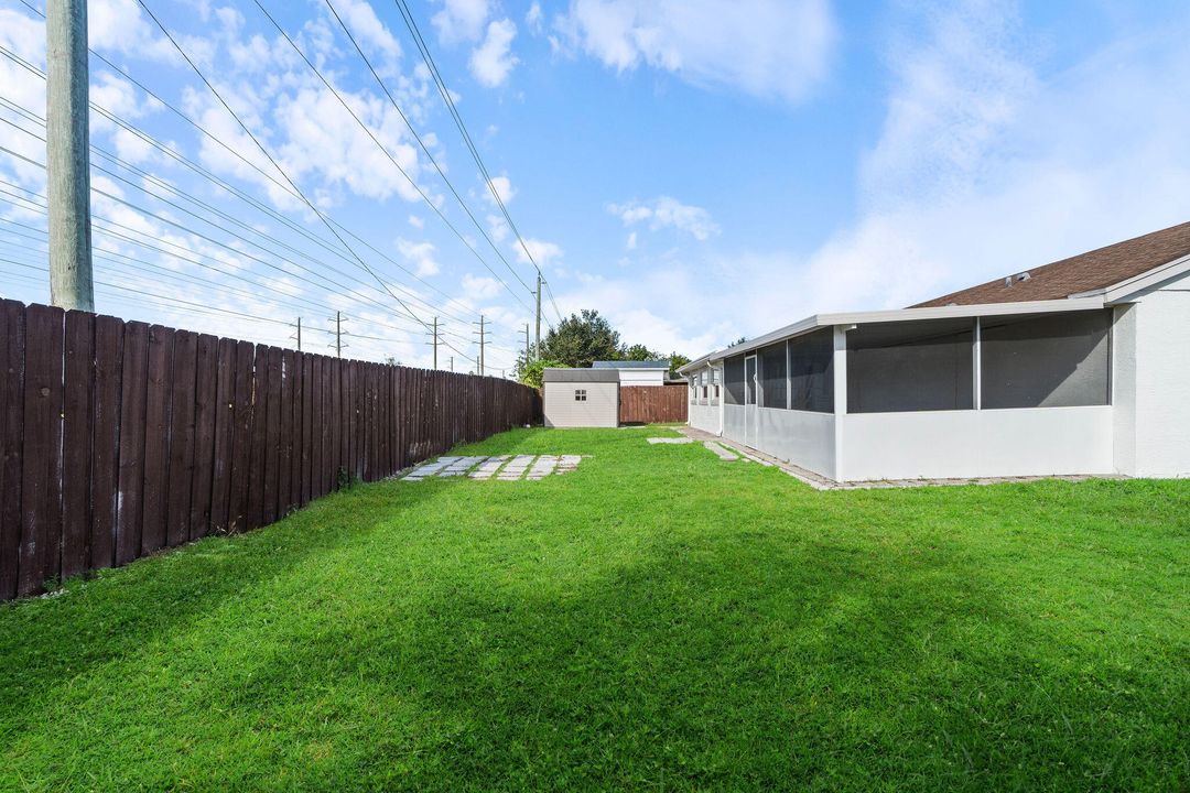 En Venta: $519,900 (4 camas, 3 baños, 1768 Pies cuadrados)