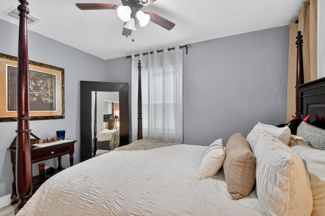 Active With Contract: $358,888 (3 beds, 1 baths, 1266 Square Feet)