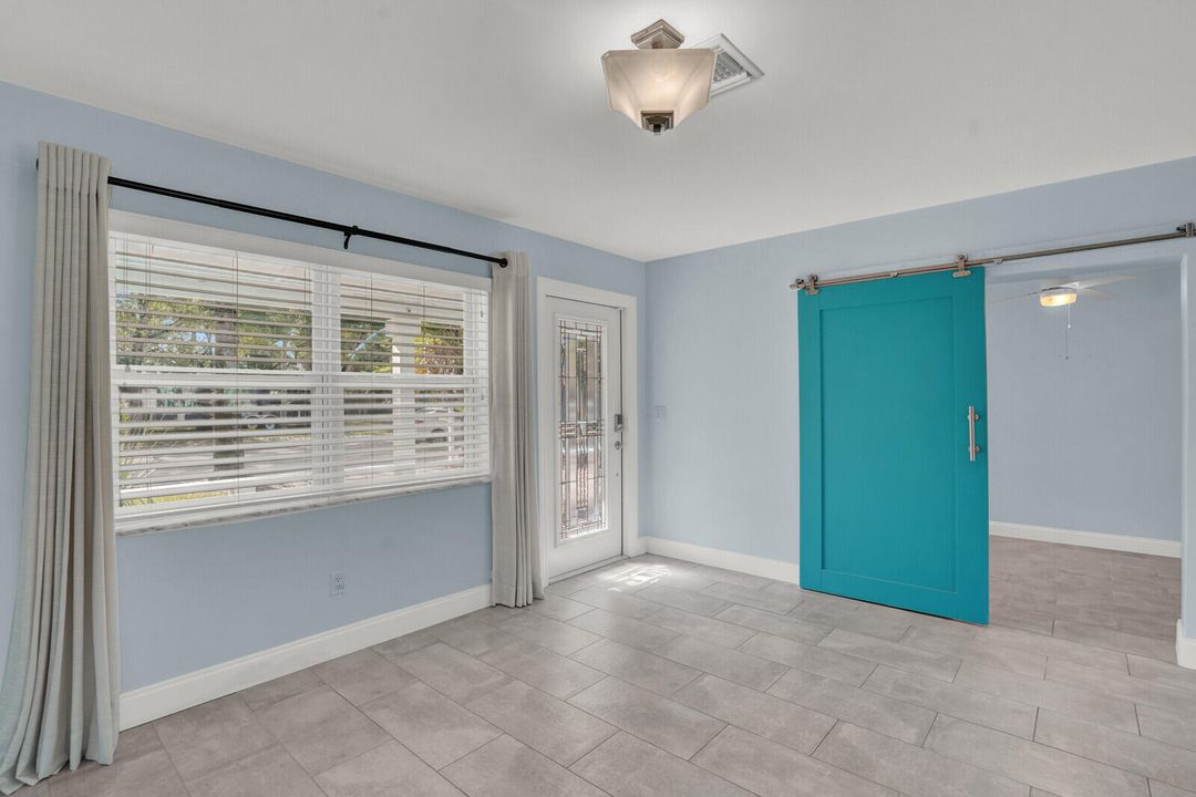 En Renta: $2,995 (2 camas, 1 baños, 1040 Pies cuadrados)