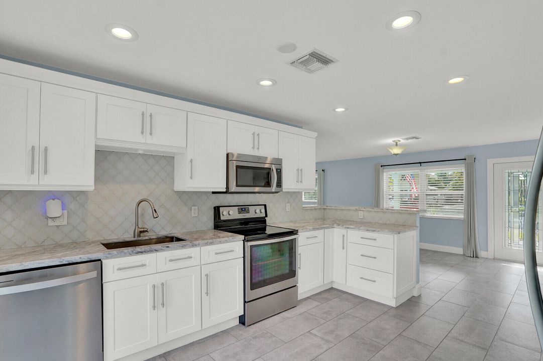 En Renta: $2,995 (2 camas, 1 baños, 1040 Pies cuadrados)