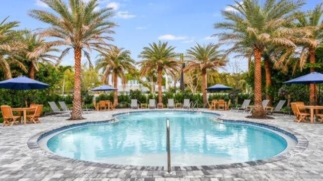 В аренду: $4,000 (3 спален, 2 ванн, 1787 Квадратных фут)