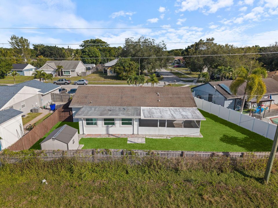 En Venta: $519,900 (4 camas, 3 baños, 1768 Pies cuadrados)