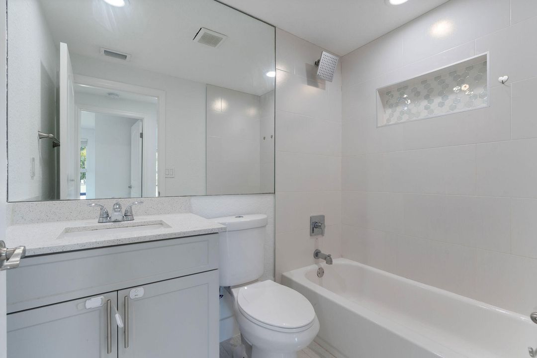 En Venta: $519,900 (4 camas, 3 baños, 1768 Pies cuadrados)