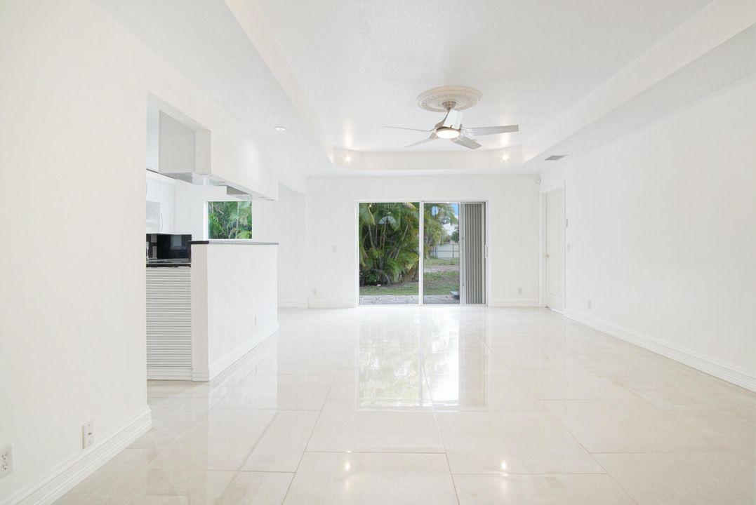 For Sale: $434,900 (3 beds, 2 baths, 1500 Square Feet)