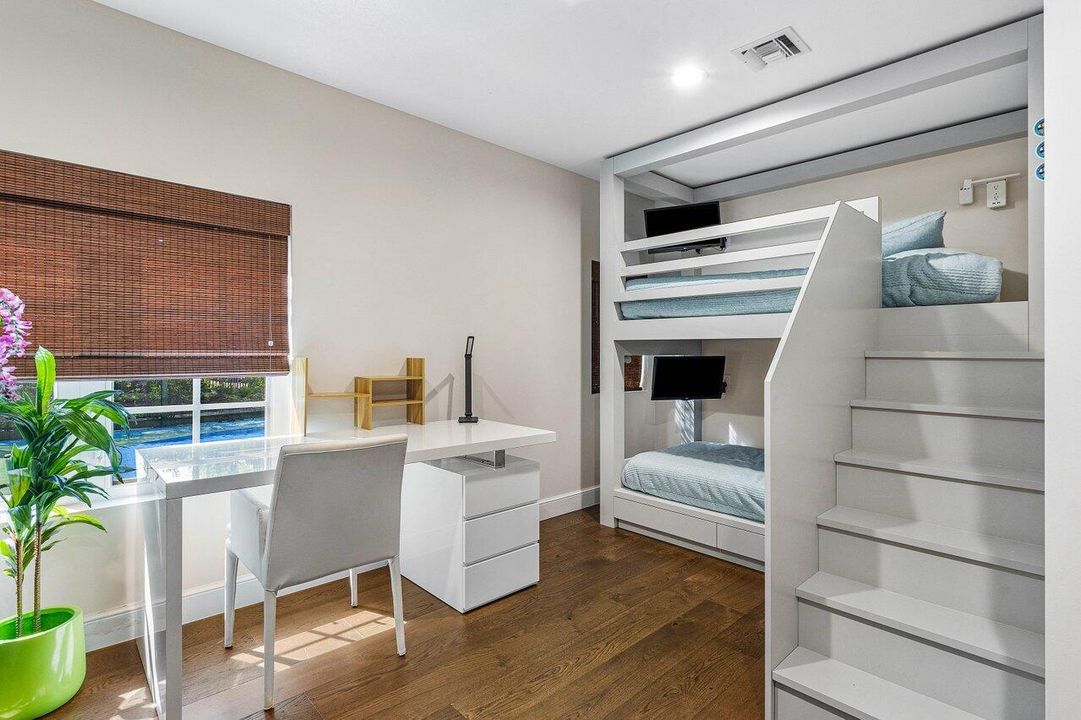 На продажу: $15,000,000 (8 спален, 6 ванн, 7512 Квадратных фут)