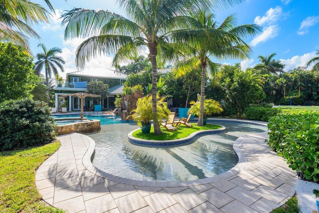 На продажу: $15,000,000 (8 спален, 6 ванн, 7512 Квадратных фут)