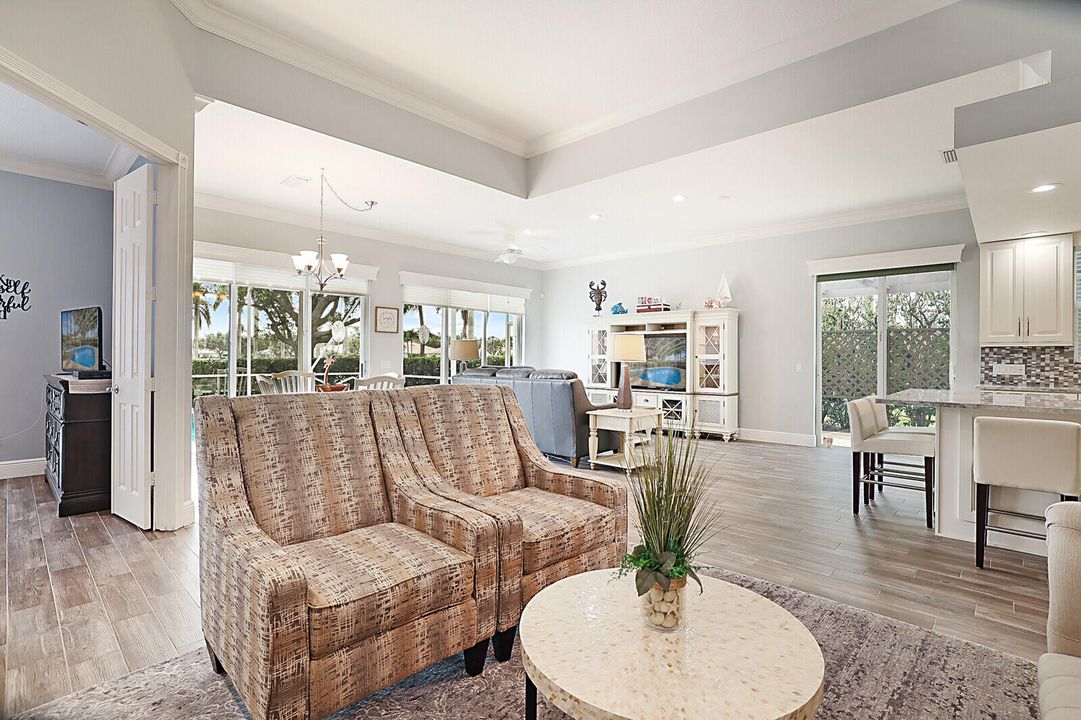 待售: $974,000 (3 贝兹, 2 浴室, 2226 平方英尺)