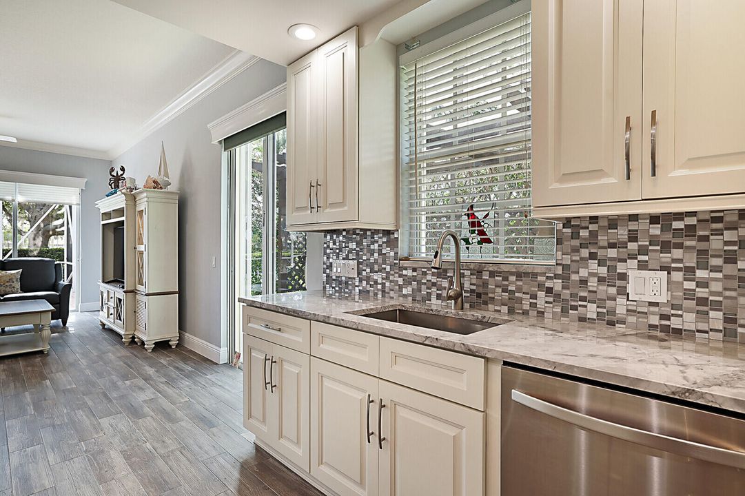 待售: $974,000 (3 贝兹, 2 浴室, 2226 平方英尺)