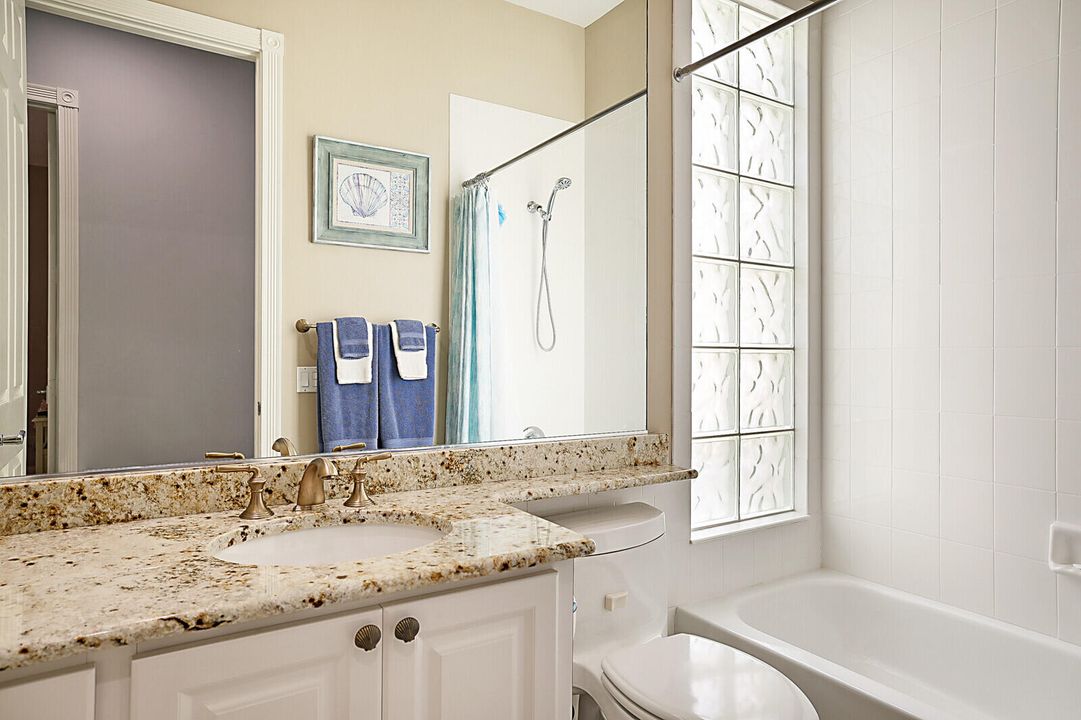 待售: $974,000 (3 贝兹, 2 浴室, 2226 平方英尺)