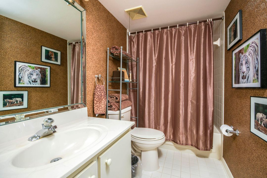 For Sale: $275,000 (2 beds, 2 baths, 1245 Square Feet)