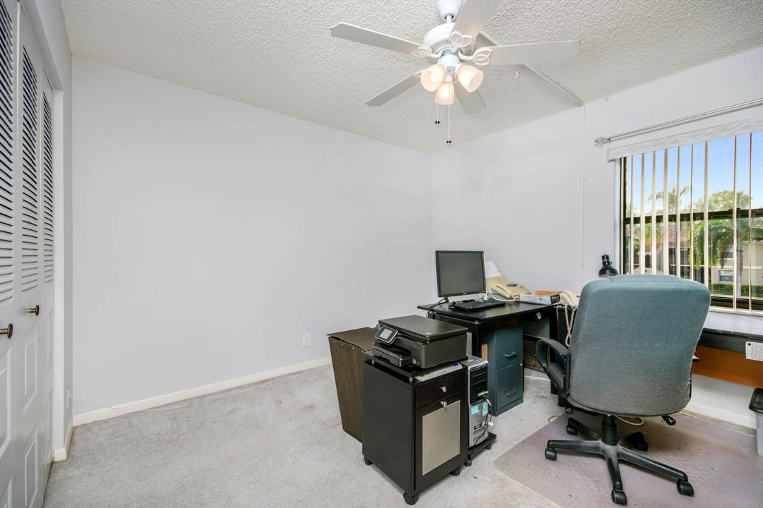 For Sale: $275,000 (2 beds, 2 baths, 1245 Square Feet)