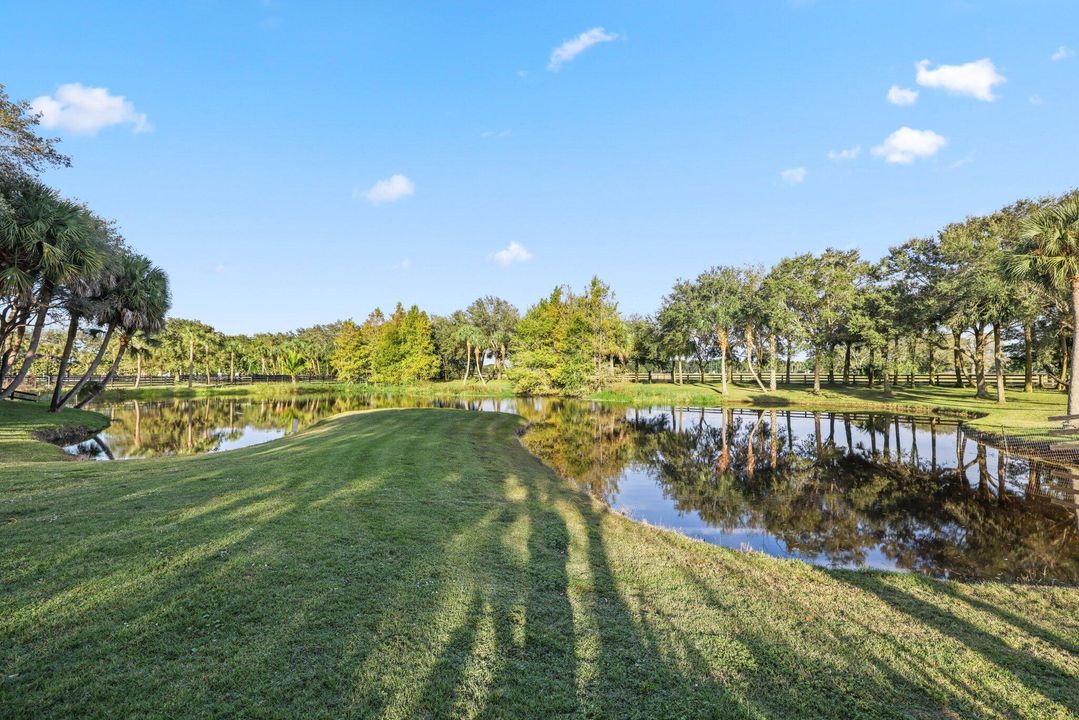 На продажу: $16,000,000 (8 спален, 6 ванн, 2568 Квадратных фут)