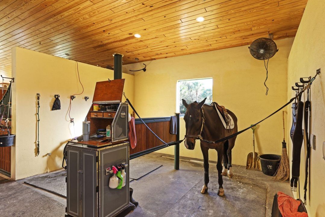 На продажу: $16,000,000 (8 спален, 6 ванн, 2568 Квадратных фут)